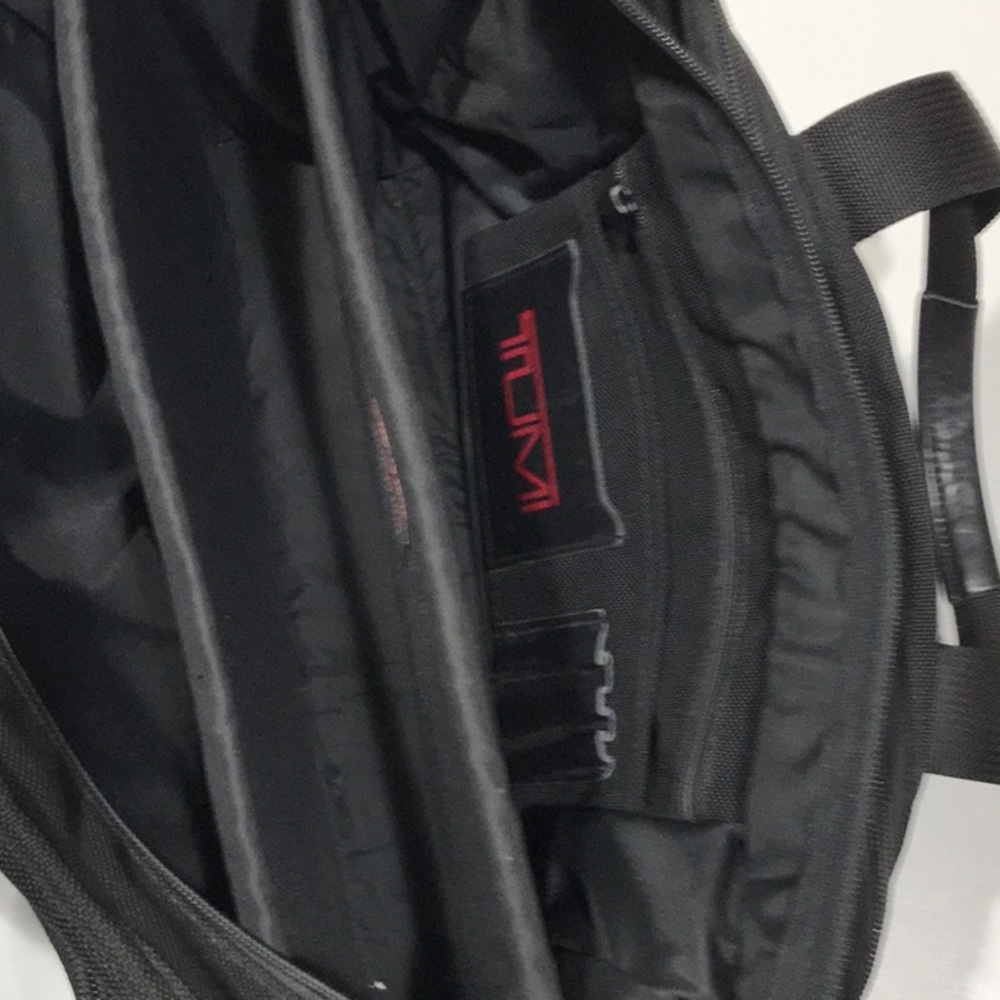 ๐๐๐ Authentic Tumi Expandable Organizer Bag - Picture 7 of 12